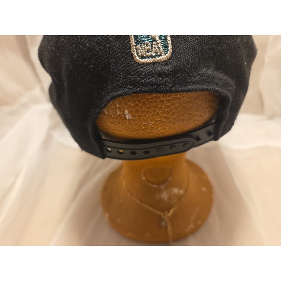 Milwaukee Bucks New Era Snapback Black And Gold - Picture 4 of 6